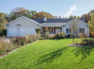 1703 Turkey Ridge Ct, Port Byron, IL 61275