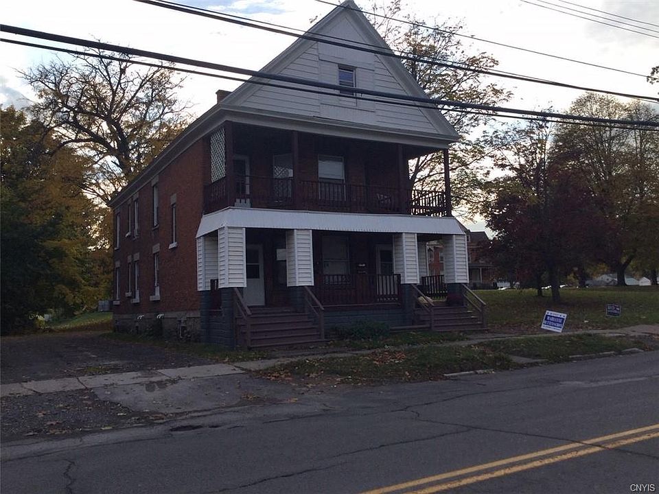 2nd image of 79 Main St