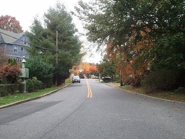 2nd image of 347 Farragut Ave