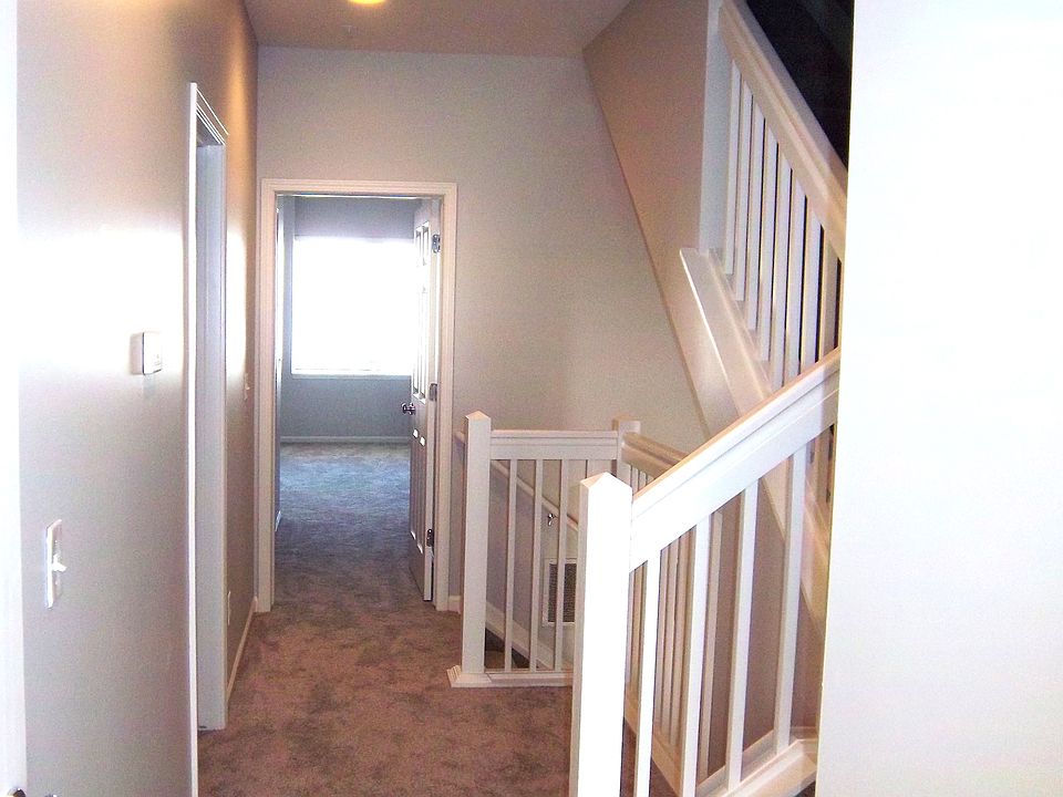2nd level hallway