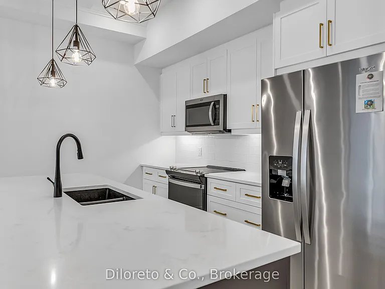 1880 Gordon St #214 — Photo 5