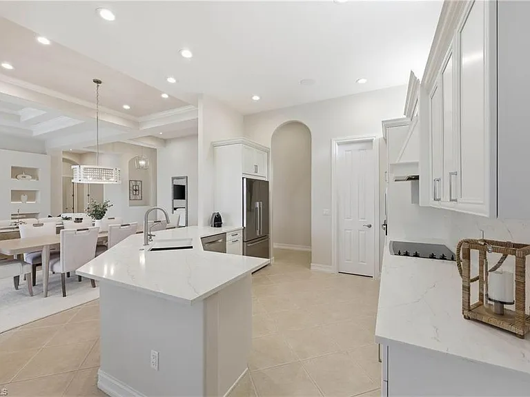 8950 Shenendoah Cir — Photo 20