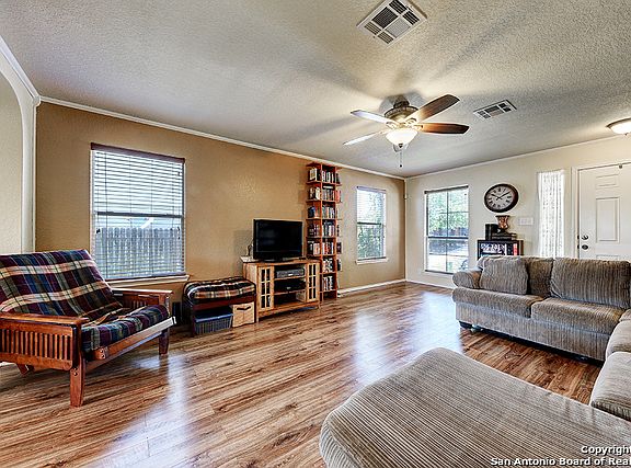 5th image of 349 Tanager Dr