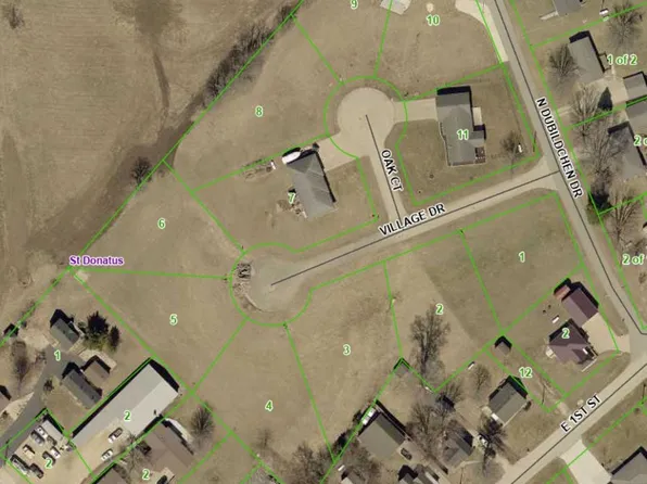 8 Oak Ct, Bellevue, IA 52031