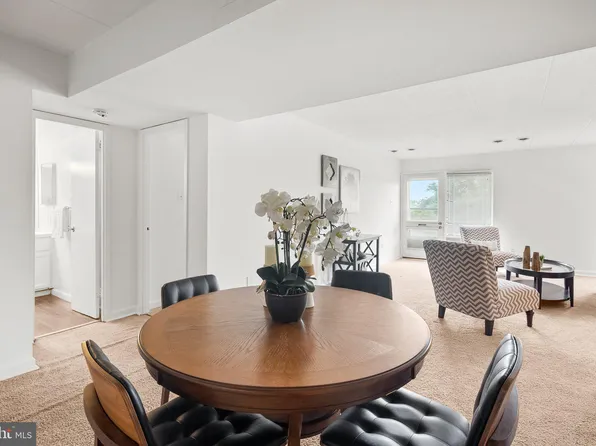 2627 Fort Farnsworth Rd #283, Alexandria, VA 22303