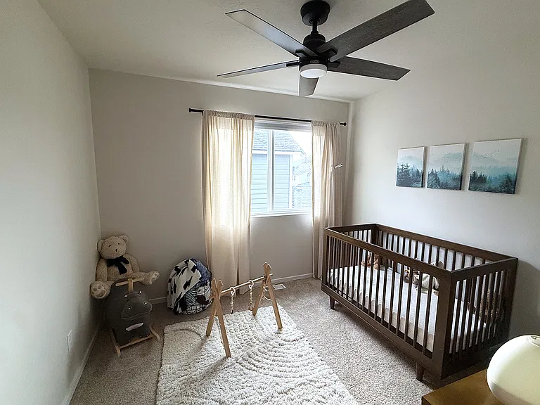 255 E Sandmyrtle Ave — Photo 14