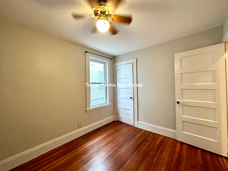 30 Roseclair St — Photo 17