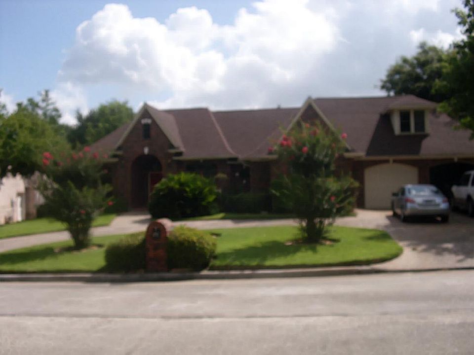 1st image of 161 Stones Edge Dr