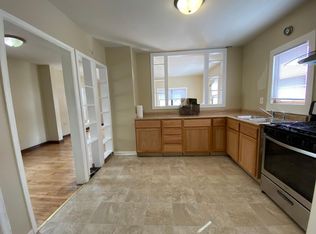 593 Front Ave, Saint Paul, MN 55117