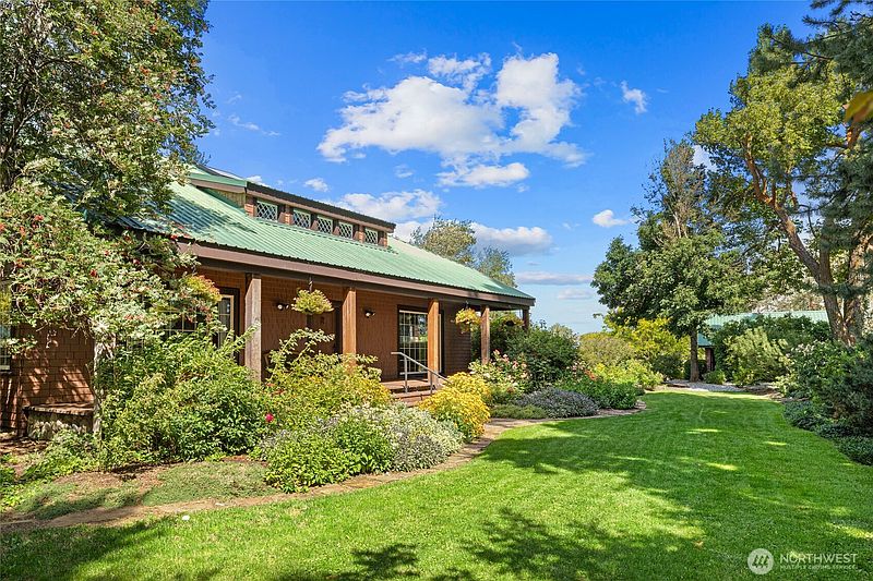 2nd image of 2911 E Taneum Road