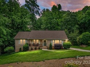 2727 Whiffletree Rd, Charlotte, NC 28210