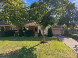 229 Drury Ln, Strathroy Caradoc, ON N7G3E7