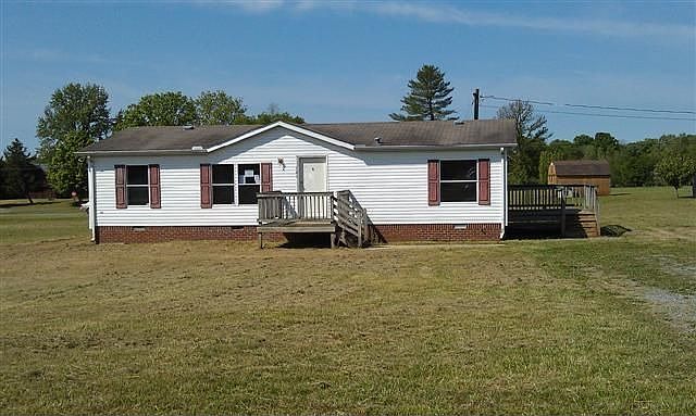 1st image of 121 Cedar Springs Dr