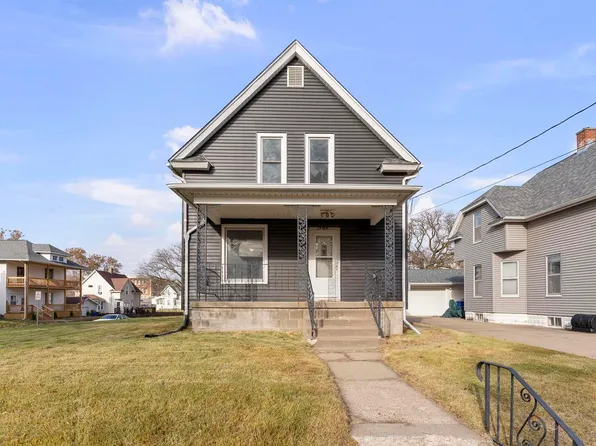 1703 18th Ave, Moline, IL 61265