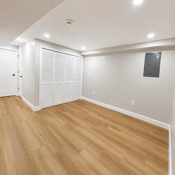 4325 Hayes St NE — Photo 10