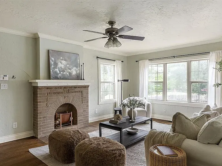 3 bed, 1661 sqft, $1,650 — Photo 2