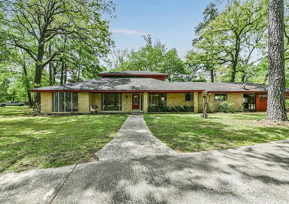 1st image of 1211 Forest Cove Dr