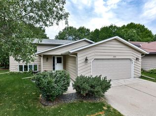 5515 130th St W, Savage, MN 55378