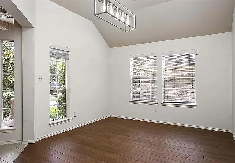 2718 Atlas Dr — Photo 18