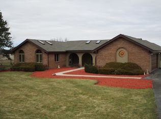 12218 Cooney Dr, Woodstock, IL 60098