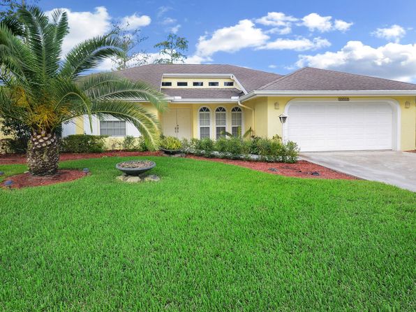 13515 Northumberland Cir, Wellington, FL
