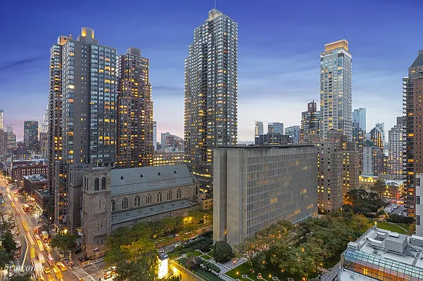 Sold by Corcoran | media 35