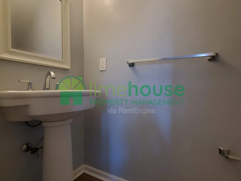 724 Carolina Ave — Photo 6