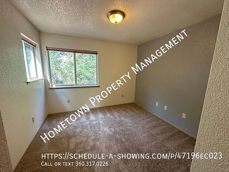 1803 Pear St NE — Photo 12