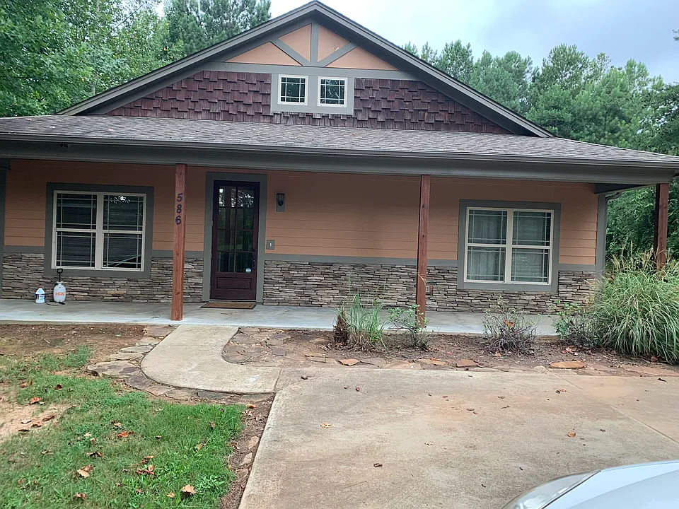 586 J P Stevens Rd