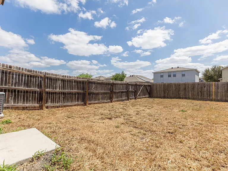 5738 Golf Hts #2 — Photo 26