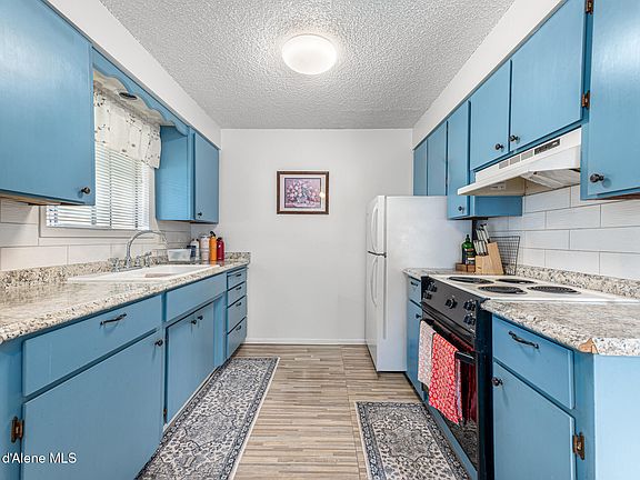 3rd image of 625 McKinley Ave