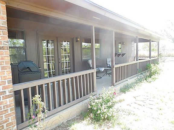 3rd image of 102 Bluebird Ln