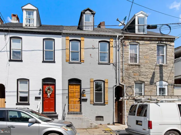 10 Locust St, Lancaster, PA 17602