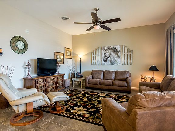5th image of 61645 E Oakwood Dr