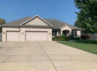 2009 Providence Ln, Springfield, IL 62711