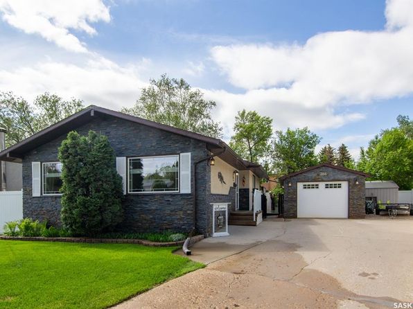266 Albany CRESCENT, Saskatoon, SK S7K 3X8