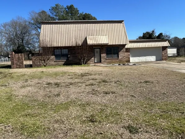 5040 Birch St, Meridian, MS 39307