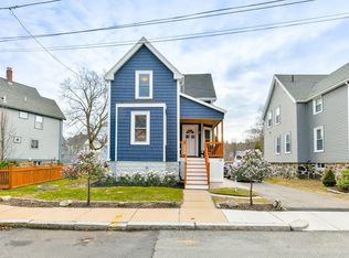 15 Chester St, Melrose, MA 02176