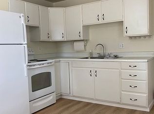 3285 S Huron St, Englewood, CO 80110