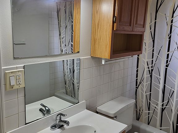 5th image of 1021 Mallard Dr