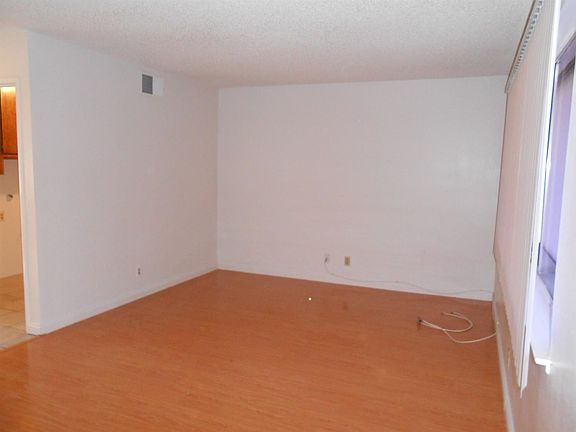 5th image of 14299 La Paz Dr APT 14