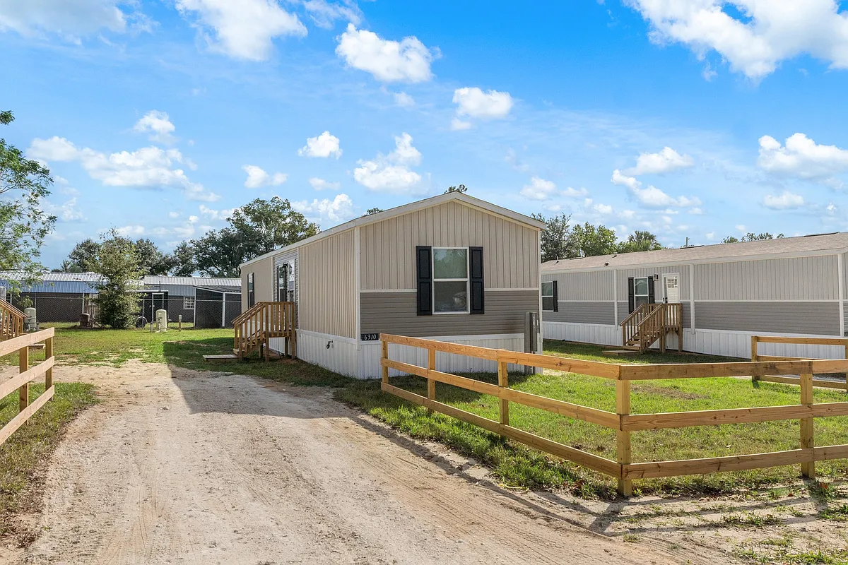 Building Photo - 6310 Strawberry Dr