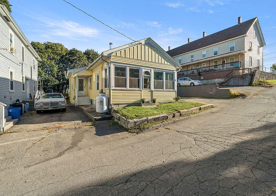 1st image of 3 Tanguay Street