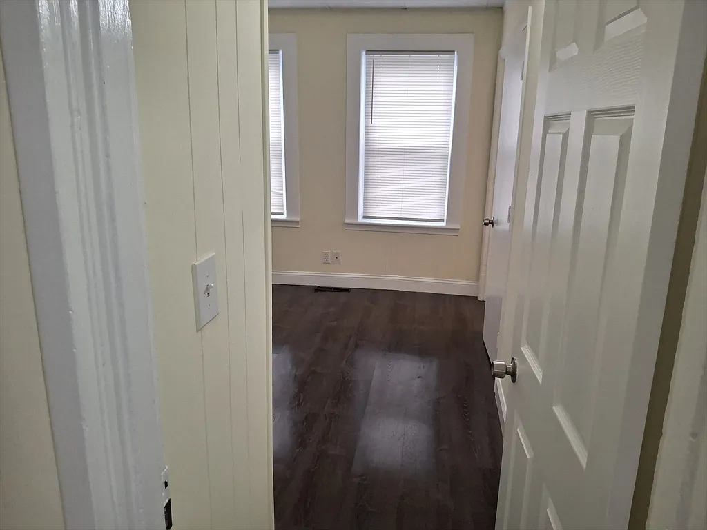 1 bed, 1.0 bath, $1,700 — Photo 3