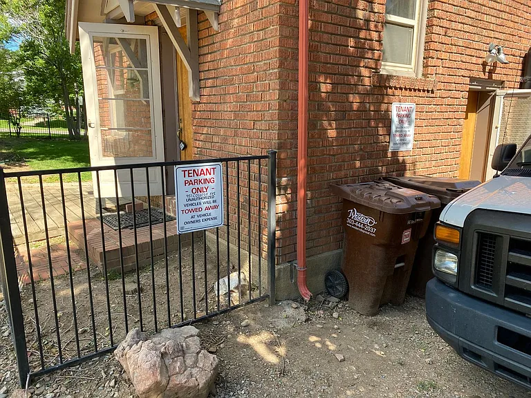 951 College Ave — Photo 23