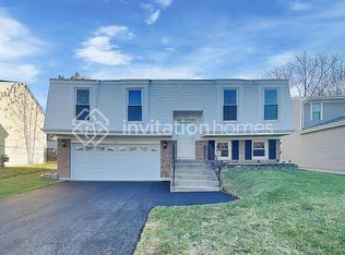 751 Rodenburg Rd, Roselle, IL 60172