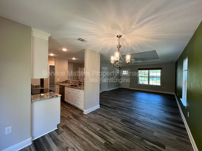 2965 N 14th Ave — Photo 11