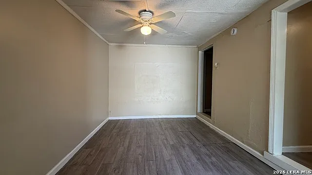 314 N Nueces #C — Photo 11