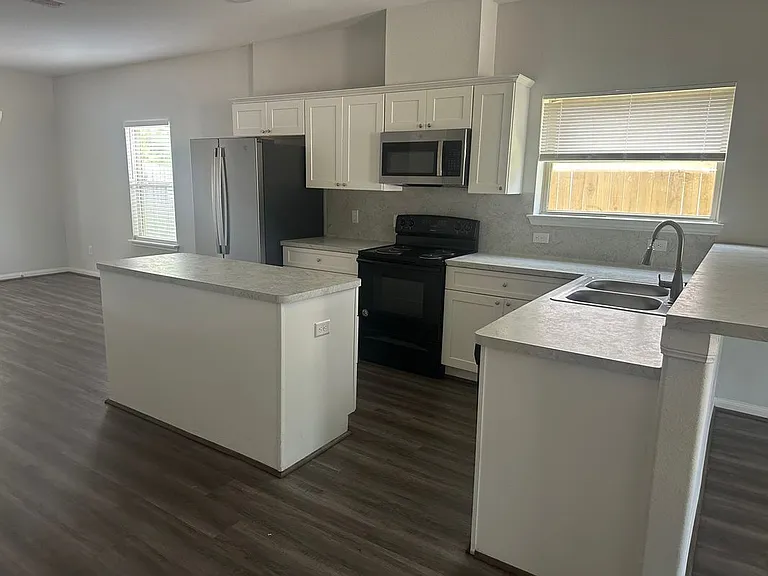 8718 Scott St #B — Photo 8