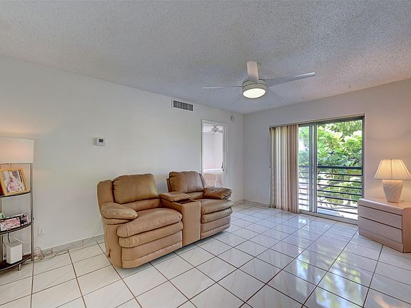 4th image of 5254 NE 6th Avenue #H-30